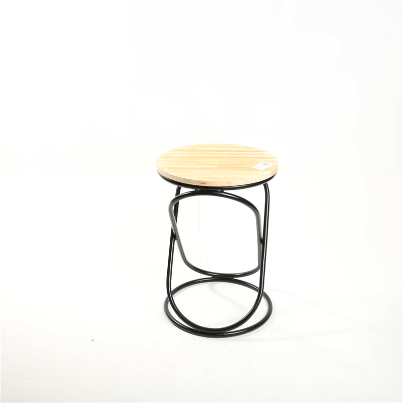 DESCRIPTION:
  D29X40CM METAL STOOL