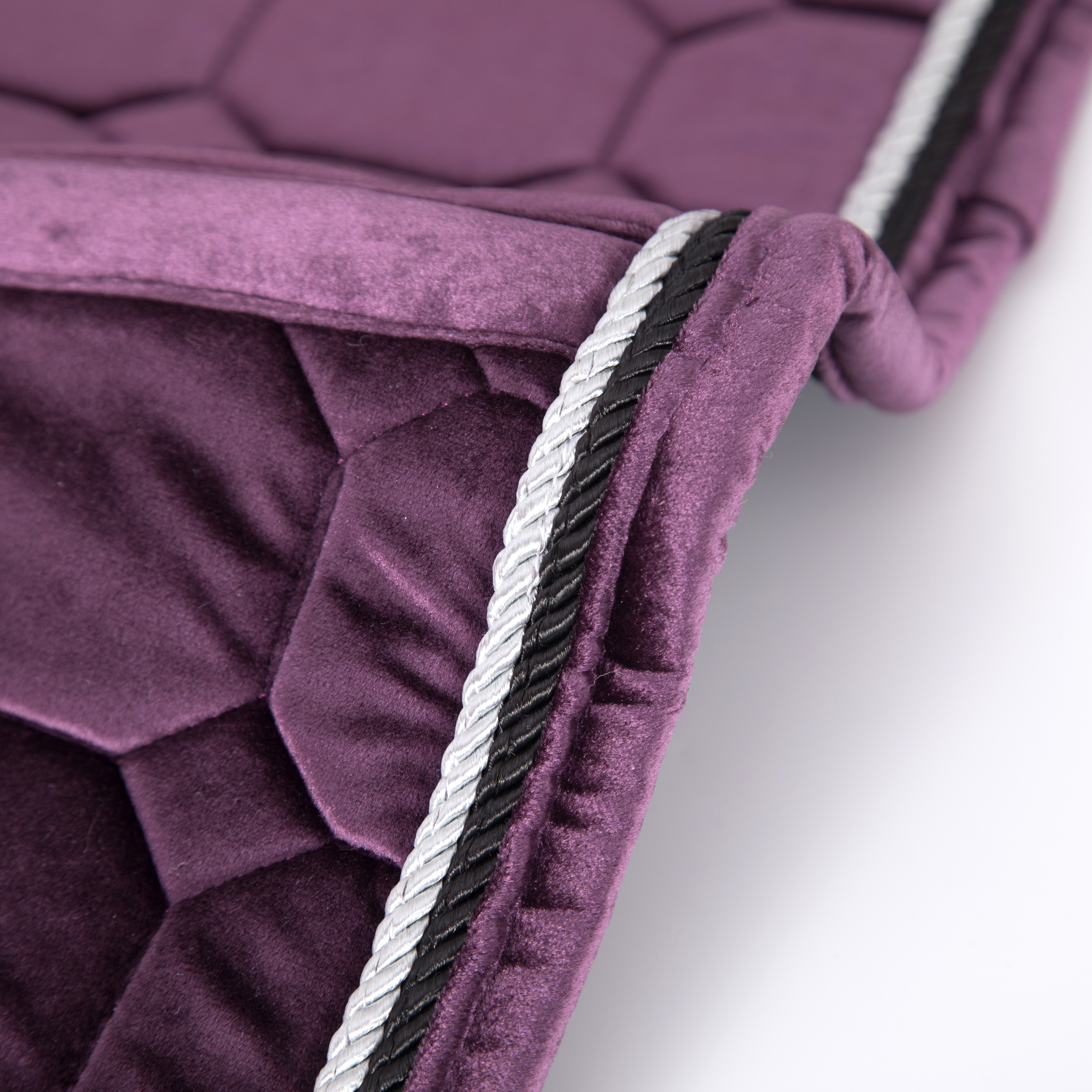 Velvet fabric quilting saddle pads comfortable and breathable skin-friendly horse equestrian factory supplies
