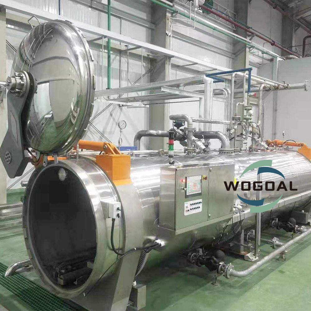 Hot water spray type retort sterilizer