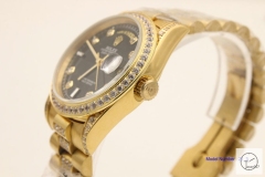 ROLEX Day Date 36mm 18K Gold Case Diamond Bezel Black Dial Automatic Limited Stainless Steel AYZ2427302036820