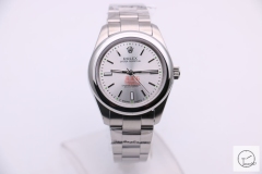 Rolex Oyster Perpetual 39 with a Silver dial and an Oyster bracelet Automatic Movement AAYZ264581679410