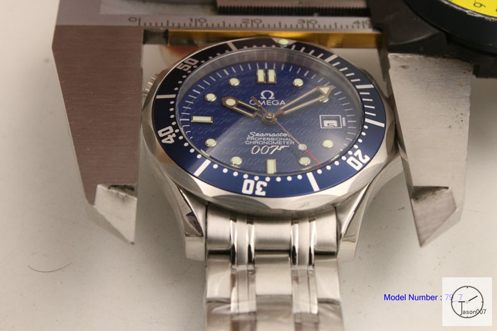 Omega SeaMaster 300 series Chronometer 007 limited Blue Dial Original clasp OM251820
