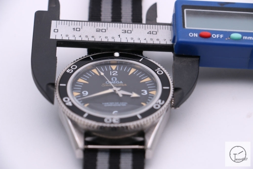 Omega Seamaster JAMES BOND SPECTRE Limited Edition Automatic Glass Back Nato strap OM21846520