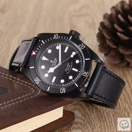 Tudor Black Bay Black Bezel Black Dial PVD Automatic Mechincal Movement Stainless Steel 70330N-95740 Pre-Owned Stainless Steel Leather Leather Strap Mens Wristwatches TUF26294785450