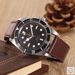 Tudor Black Bay Black Bezel Black Dial PVD Automatic Mechincal Movement Stainless Steel 70330N-95740 Pre-Owned Stainless Steel Leather Black Leather Strap Mens Wristwatches TUF26304785450