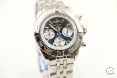 BREITLING Chronomat B01 Black Dial Stainless Steel Case Quartz Chronograph Stainless Steel Rubber Strap Women's Watch BBWR284929543980