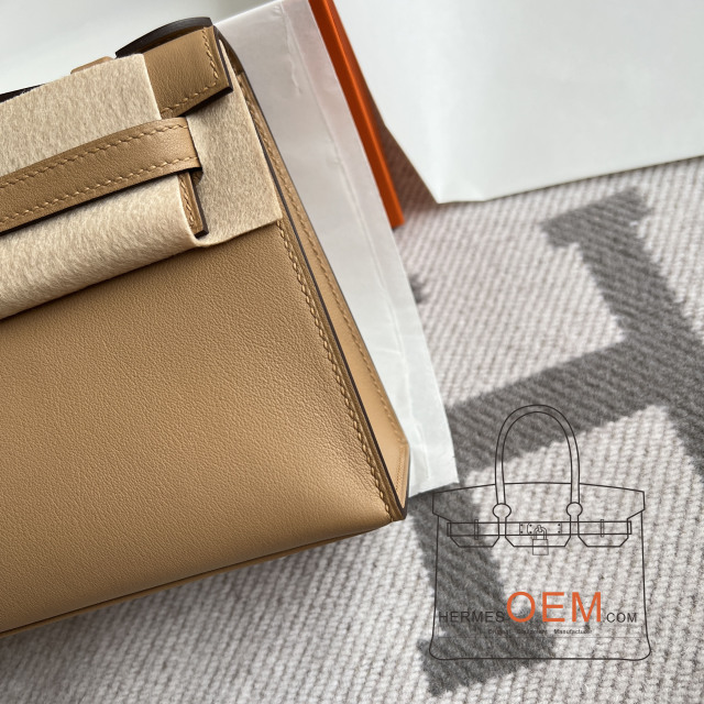 Kelly pochette Swift 4B Biscuit Gold