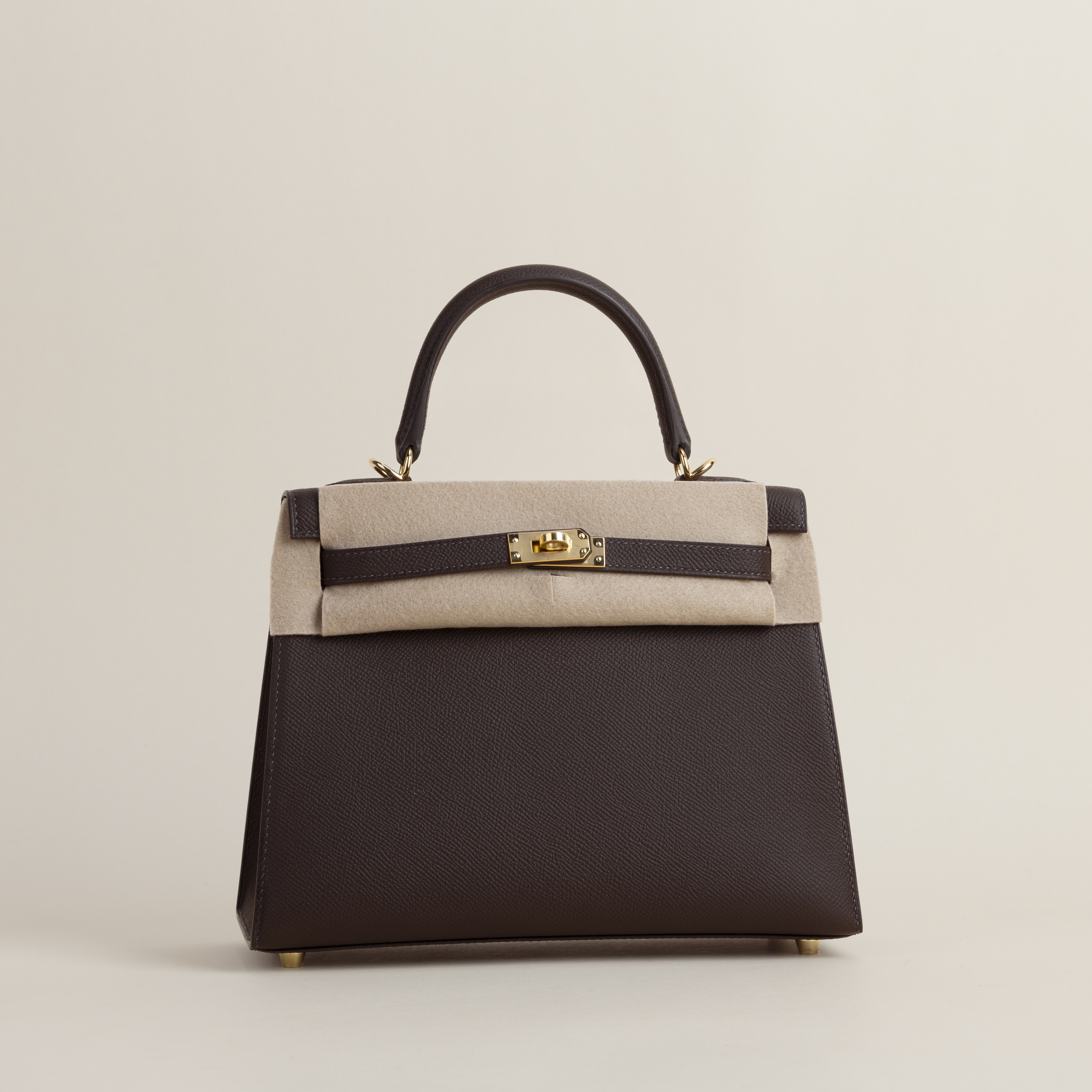 Kelly25 Epsom 46 Ebene GHW
