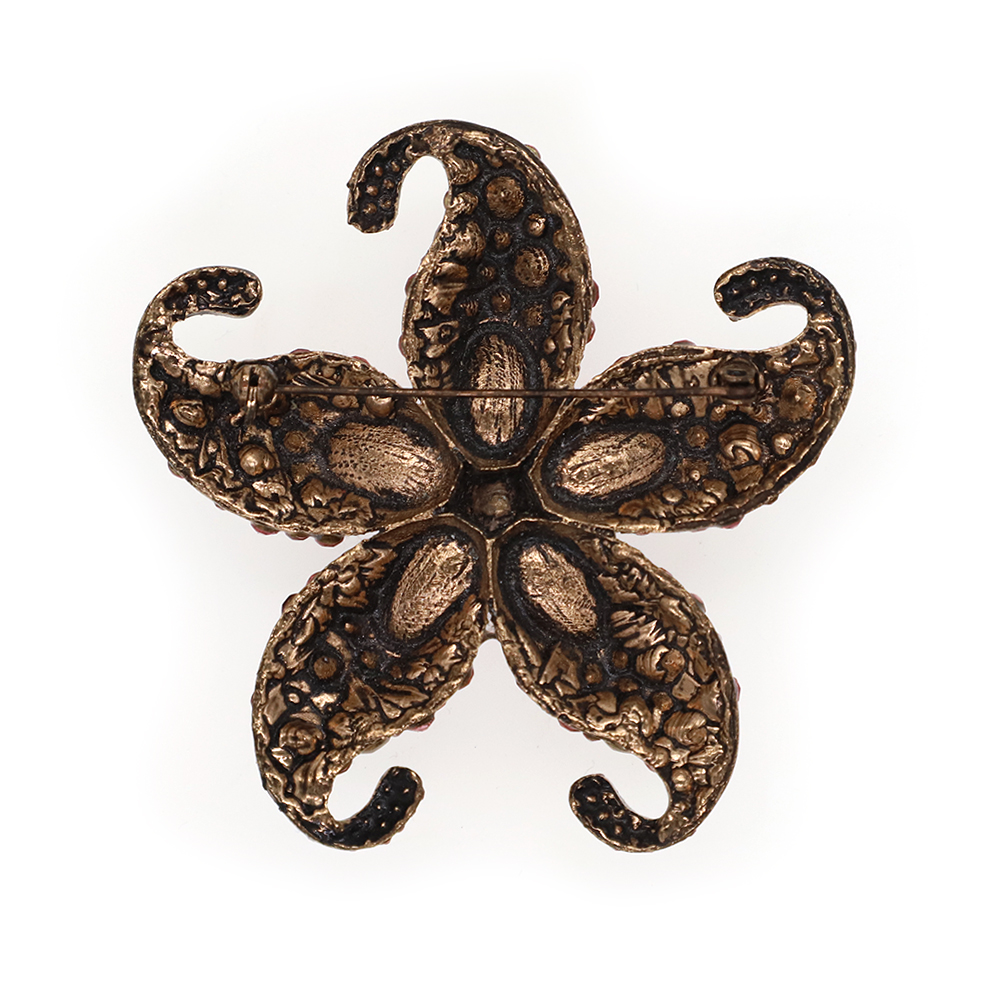 Brooch