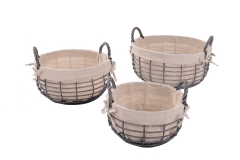 Set of 3 wicker baskets