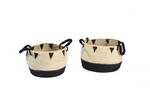 Maize leaf and paper storage baskets