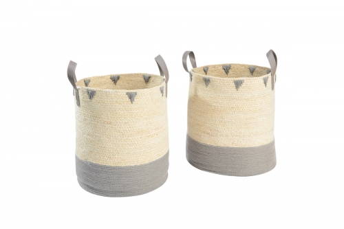 Maize leaf and paper storage baskets