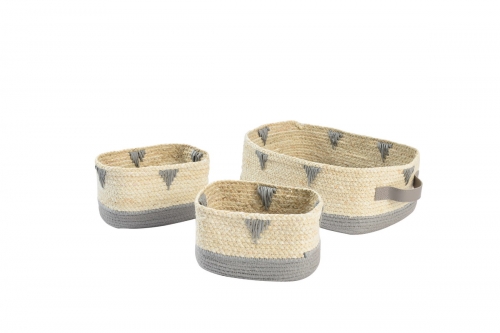 Maize leaf and paper storage baskets