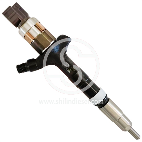 DENSO Fuel Injector 095000-0940 23670-30030 for TOYOTA 2KD-FTV