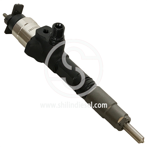 DENSO Fuel Injector 095000-9690 095000-6800 1J500-53051 1J574-53051 for KUBOTA