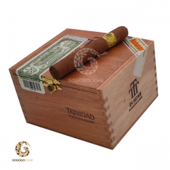 特立尼達雷耶斯/Trinidad Reyes 