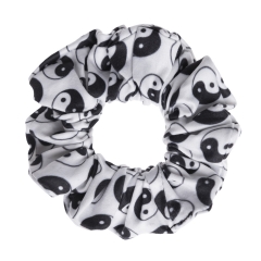 Scrunchies jing jang white