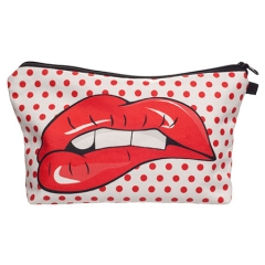 Cosmetic case dot lips