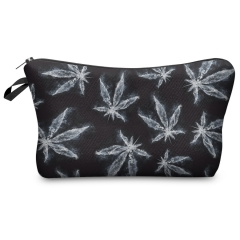 Cosmetic case  maple leaf