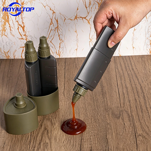 Portable Plastic Squeeze Bottle