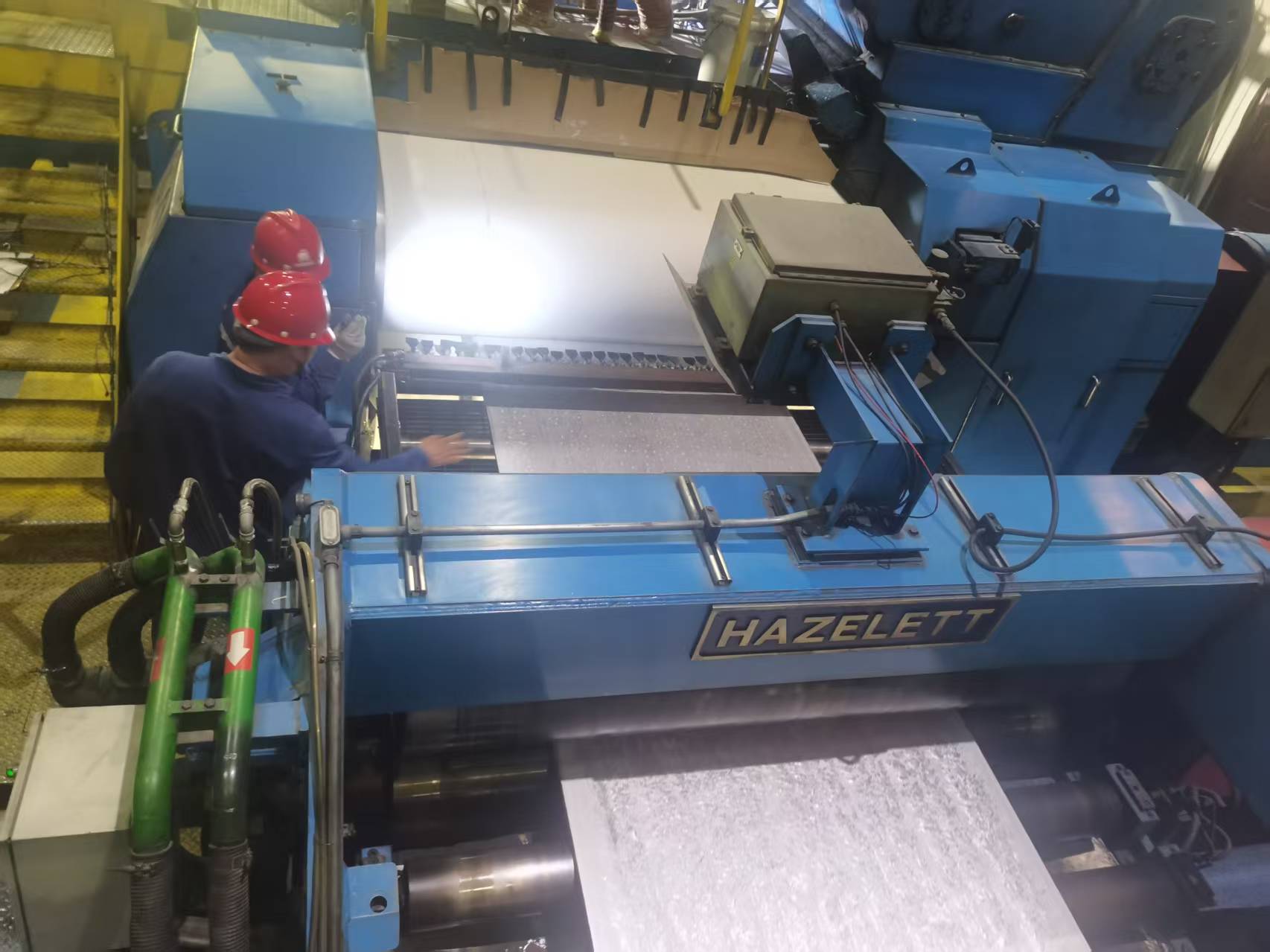 Longding Aluminum Successfully Completes First Vertical Casting Production of New-Generation LD-2 Aluminum Alloy