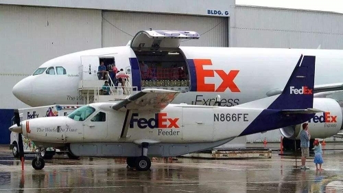 FedEx to Australia by Air