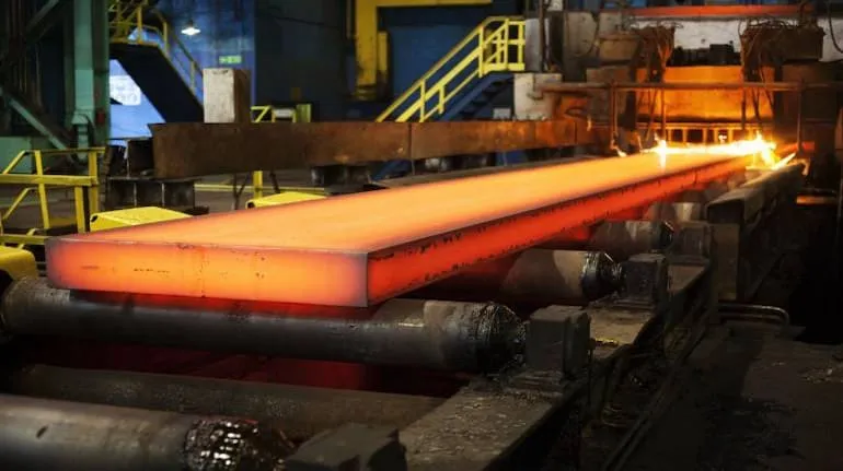 China iron ore, steel prices hit record as supply worries prompt speculative buying