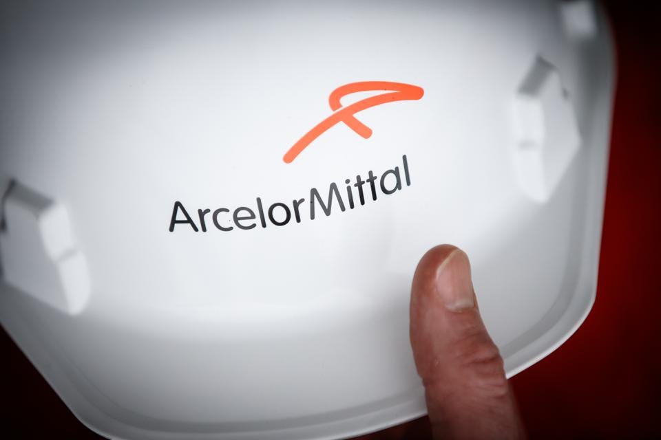 Will ArcelorMittal’s Top Line Gain Momentum In 2022?