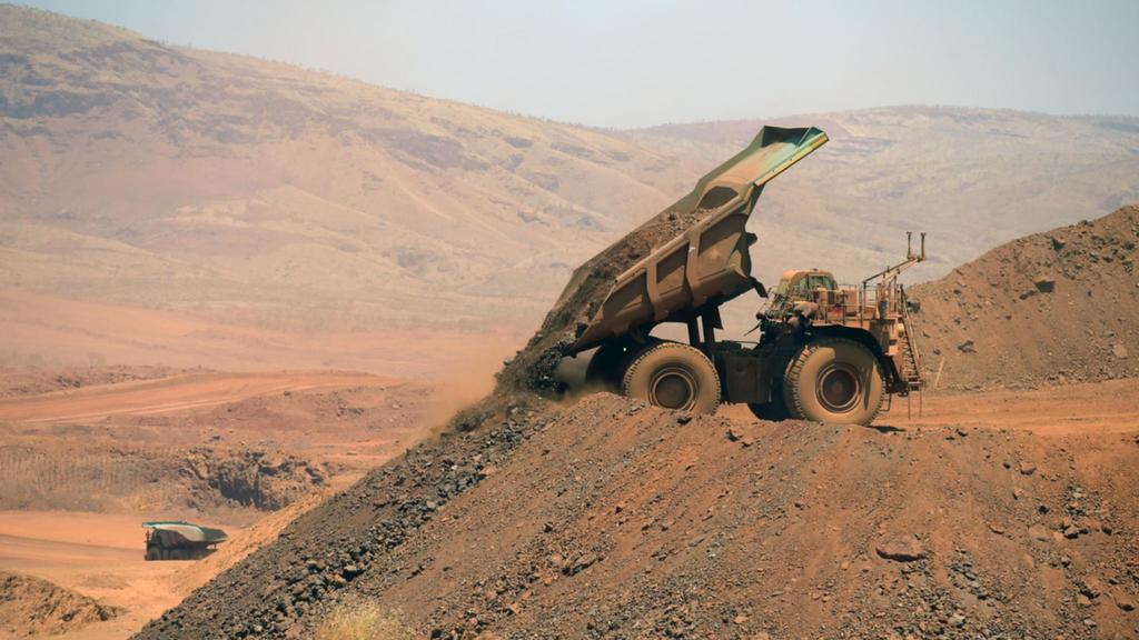 Australian share market rises as iron ore soars above $US140 per tonne