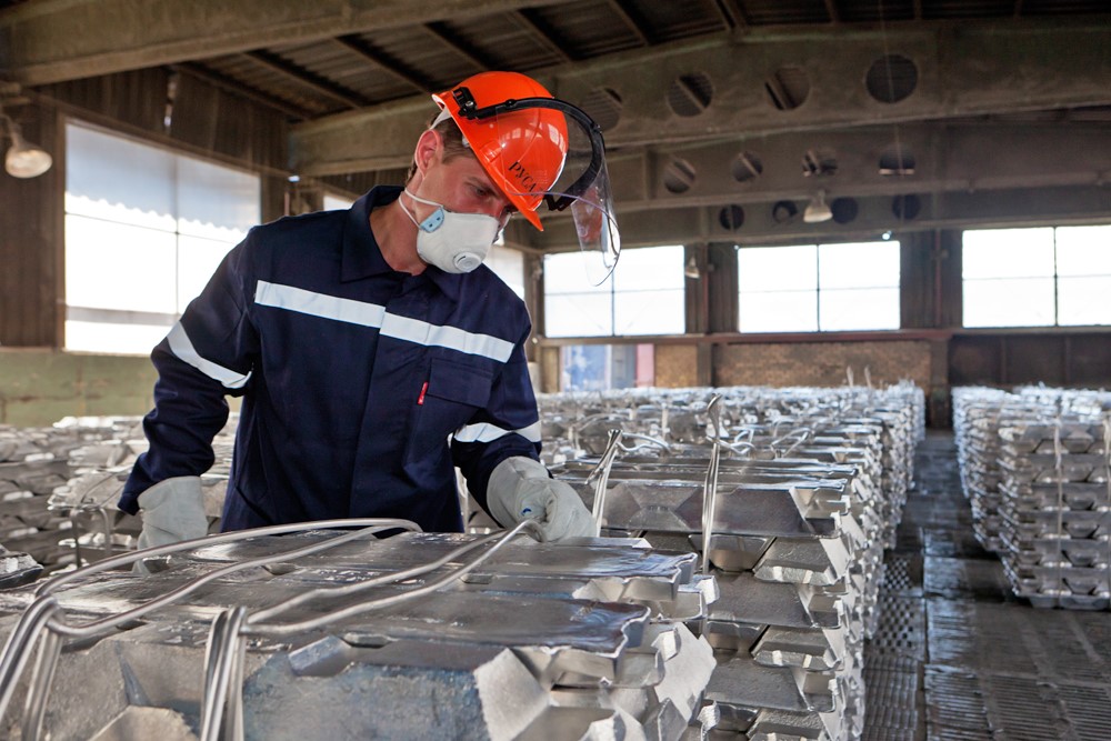 EU contemplates banning Russian aluminium in the 13th sanctions package; industry warns economic distress