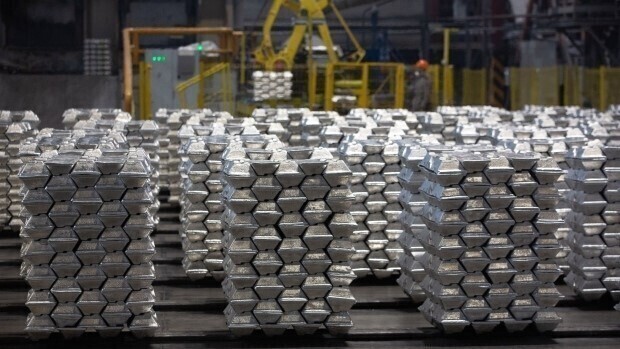 China’s A00 aluminium ingot price slumps by 190/t overnight due to market surplus