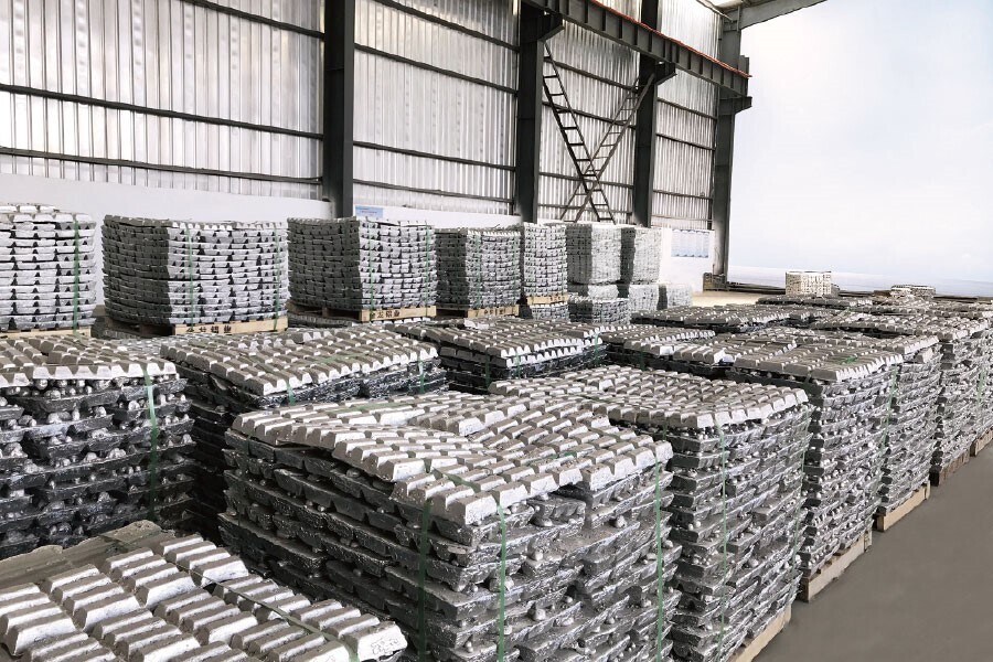 China’s A00 aluminium ingot price shrinks by RMB100/t overnight on muted demand; Input costs record no change