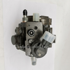 VA32G6100300 SK140-8发动机D04FR燃油泵