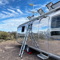 Foldable Telescoping Ladder for RV