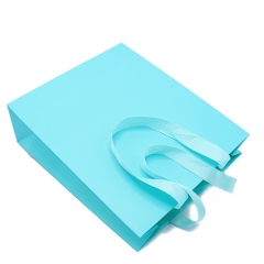 Wholesale Shopping Paper Bag With Customized Logo