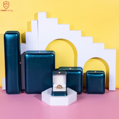 Essential details Brand Name: FADELI Place of Origin: Guangxi, China Model Number: FADELI2036 Jewelry Boxes Material: PU leather Name: jewelry box with logo-ring box Material: PU Leather Size: 59*59*50 Color: Customized Color Weight: 57g Logo: Customized
