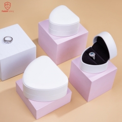 2023New Personalized Heart Shaped Jewelry Packaging Box Wedding Ring Box Heart shaped jewelry box