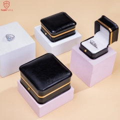 factory direct supply Customized Logo Luxury Pu leather jewelry box ring box Round corner black jewelry box