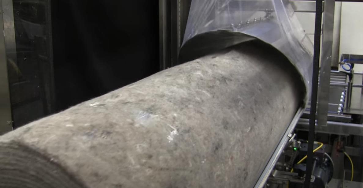 The bottom lap seal shrink wrapping machine packing large products