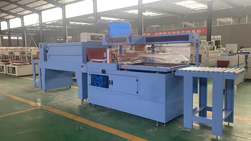 Thermal automatic shrink wrapper with side sealing function