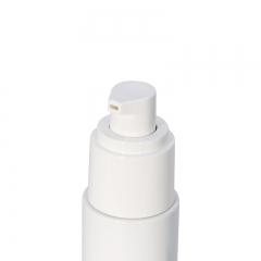 Cylinder White Airless Cosmetic Bottles 40ml PET Material Silver Cap