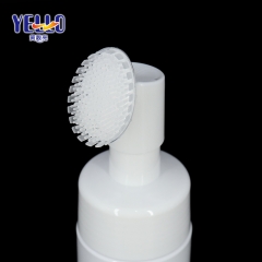 100ml 150ml Empty White Plastic Foaming Soap Bottles , PET Spray Bottle With Silicone Brush Head