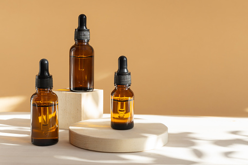 Buying Skills Of Glass Essential Oil Bottle