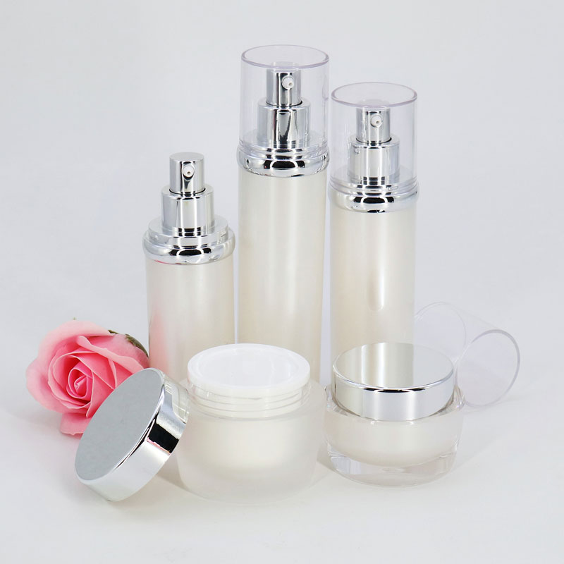 Characteristics of Plastic Cosmetic Bottles