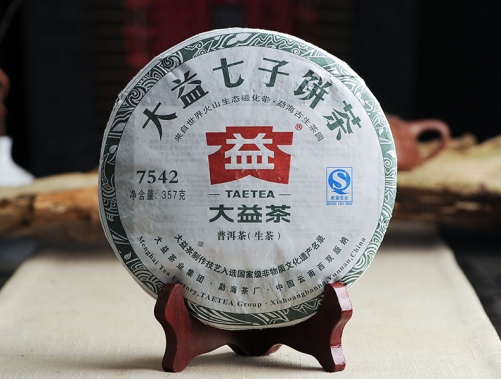 7542 * 2011 Yunnan Menghai Dayi Raw Pu'er Tea Cake 357g * Free Shipping