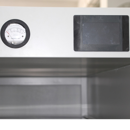 Horizontal laminar airflow hood