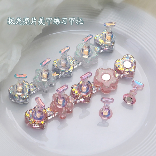 1Set Magnetic Nail Holder Practice Display Stand Resin Laser Aurora Ice Transparent Heart Base Showing Shelf Nail Art Tool