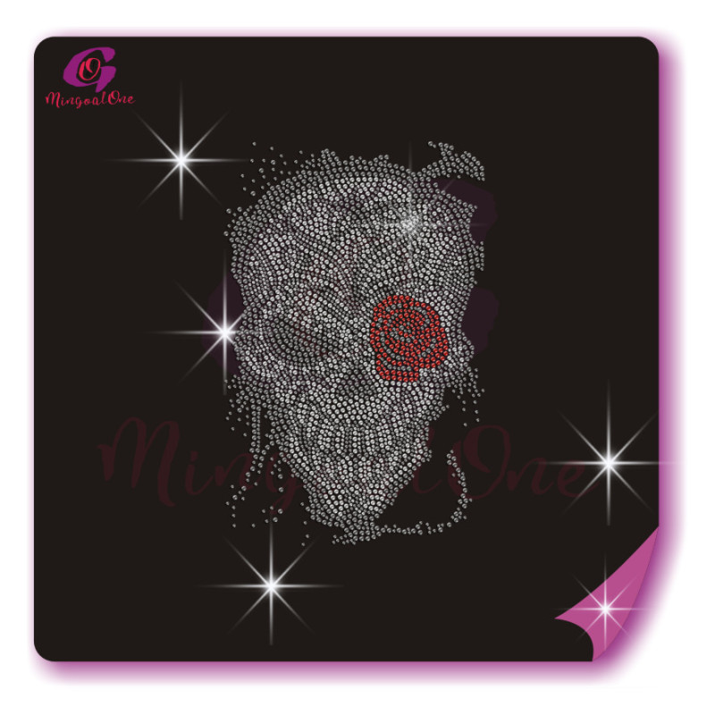 Skull rhinestone transfer