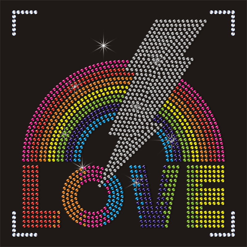 Custom High Quality Rainbow Love Rhinestone Transfer for Tee Shirt