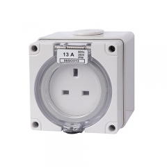 British Marine Cabin Socket 250V 10-16A | CZE-1Y